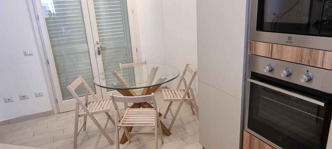 Zaffiro Casa Vacanze Al Mare 瓦雷多利亚 外观 照片